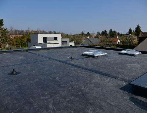 Toiture terrasse : entretien par Breizhôteck en Bretagne